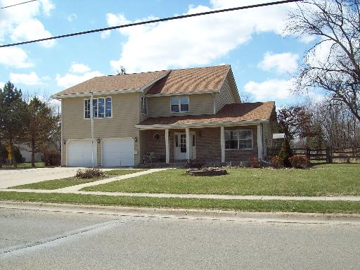 Property Photo for 700 S BEN Street, PLANO, IL 60545, MLS # 08328067 Property Photo for 700 S BEN Street, PLANO, IL 60545, MLS # 08328067