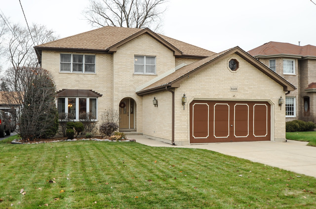 Property Photo for 8648 W Sunset Road, NILES, IL 60714, MLS # 08493206 Property Photo for 8648 W Sunset Road, NILES, IL 60714, MLS # 08493206
