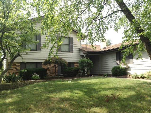 Property Photo for 176 Kingston Lane, BLOOMINGDALE, IL 60108, MLS # 08501081 Property Photo for 176 Kingston Lane, BLOOMINGDALE, IL 60108, MLS # 08501081