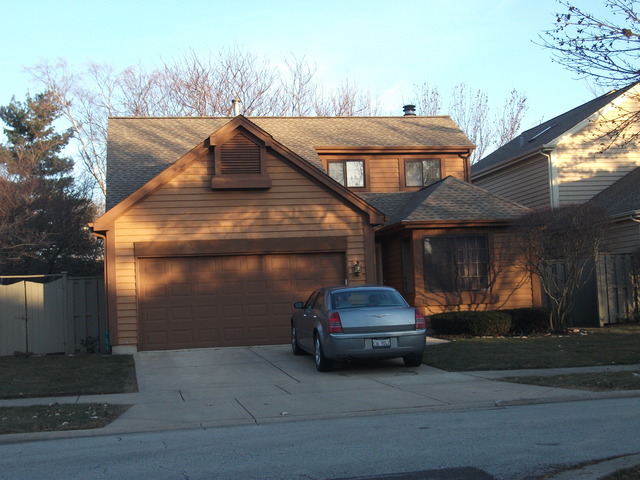 Property Photo for 135 SENECA Trail, BLOOMINGDALE, IL 60108, MLS # 08501308 Property Photo for 135 SENECA Trail, BLOOMINGDALE, IL 60108, MLS # 08501308