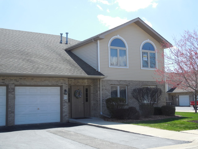Property Photo for 2678 JODEE Drive, JOLIET, IL 60436, MLS # 08550117 Property Photo for 2678 JODEE Drive, JOLIET, IL 60436, MLS # 08550117
