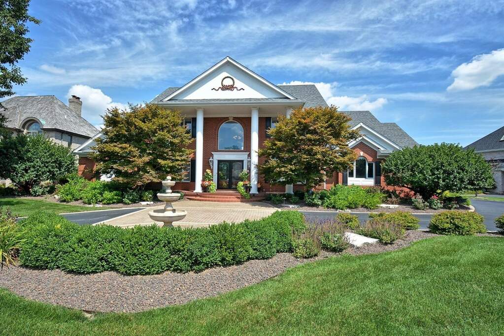 1230 Muirfield Drive Schererville, IN 46375 MLS 399221 properties