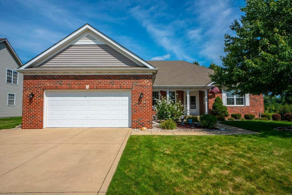 1361 Deer Creek Drive Dyer, IN 46311 | MLS# 441885 | @properties