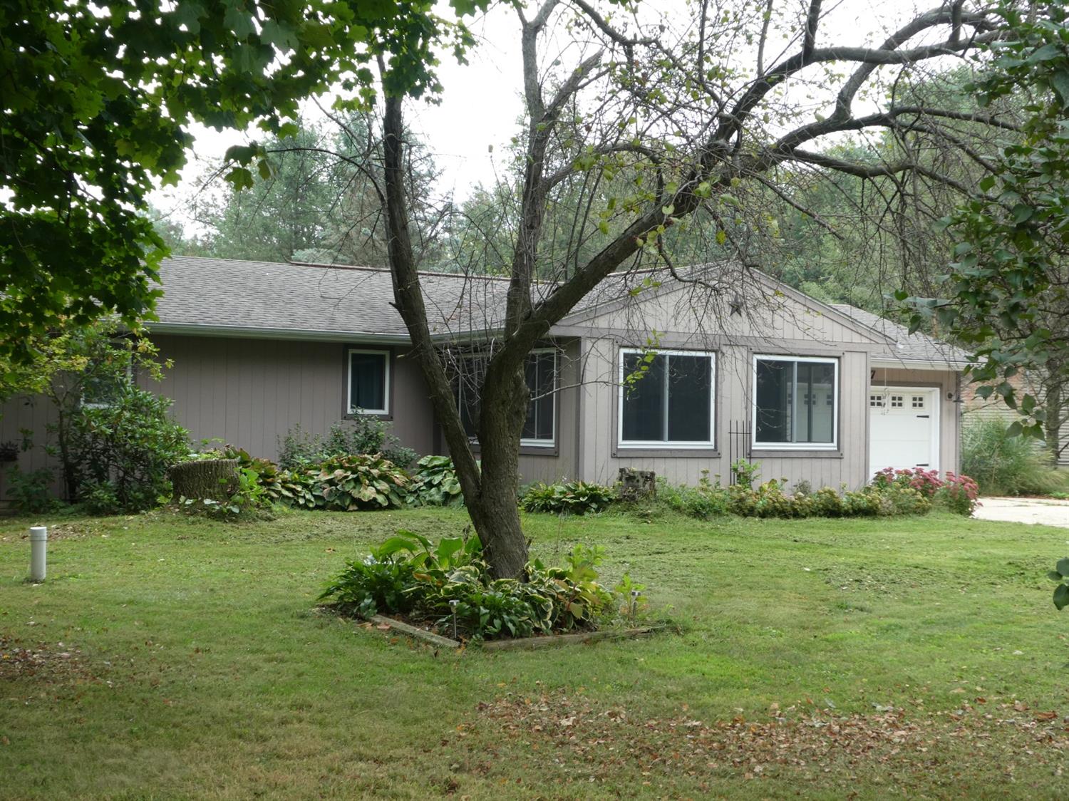 5177 E Miami Trail Rolling Prairie, IN 46371 MLS 444657 properties