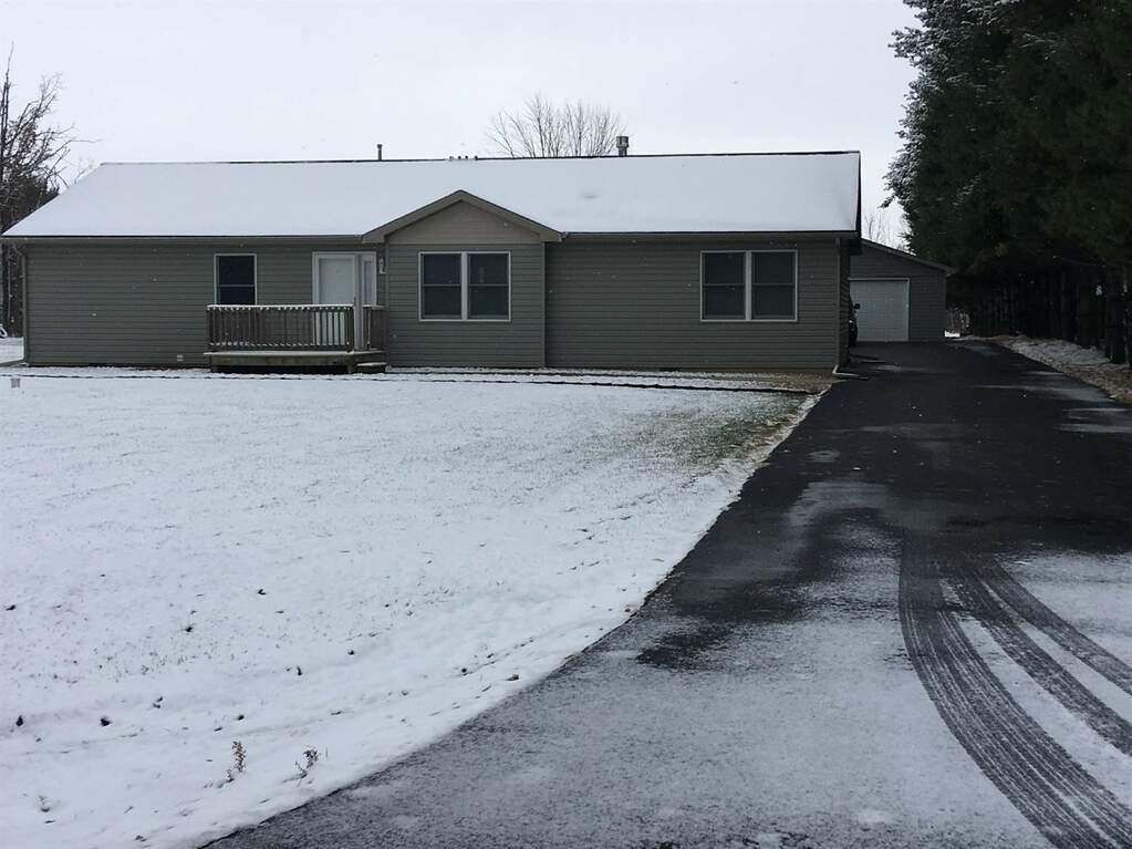 692 E 900 N Westville, IN 46391 MLS 446167 properties