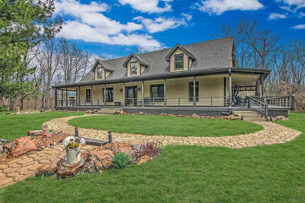 7283 N 200 W Lake Village In 46349 Mls 452628 Properties - Pole Barn Home With Walkout Basement 7283 N 200 W Lake Village In 46349 Mls 452628 Properties - Pole Barn Home With Walkout Basement