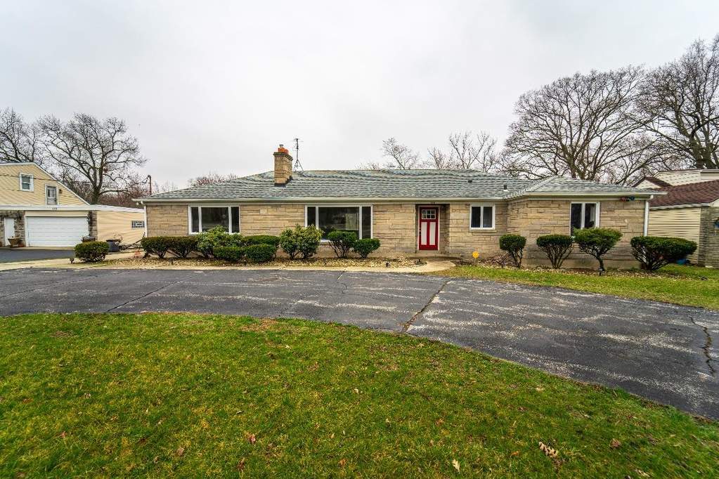 1111 Lakeview Drive Schererville, IN 46375 MLS 452727 properties