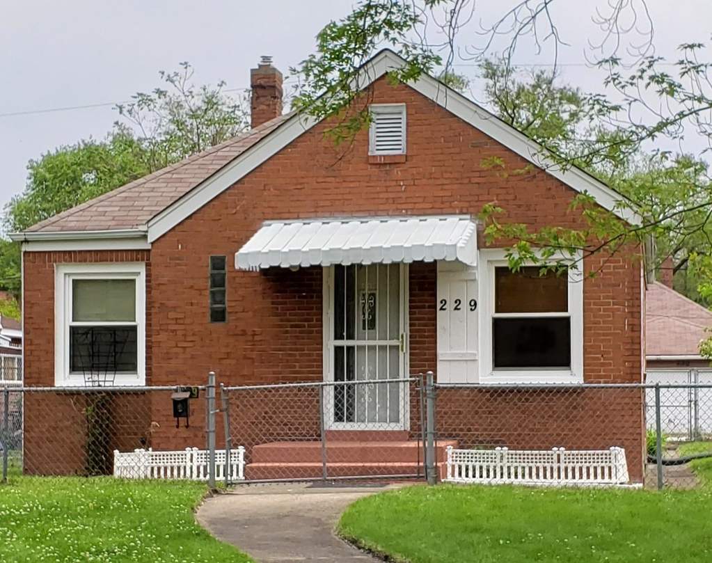229 Roosevelt Street Gary, IN 46404 MLS 456523 properties