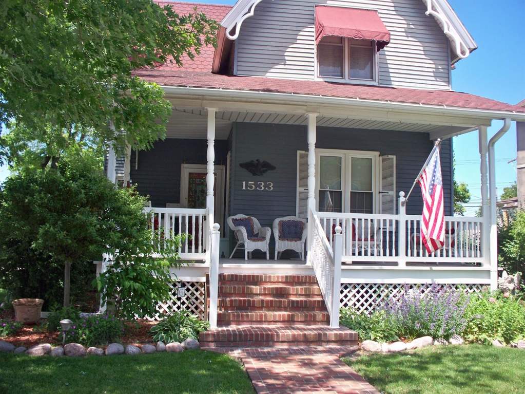 1533 119th Street Whiting, IN 46394 MLS 457352 properties