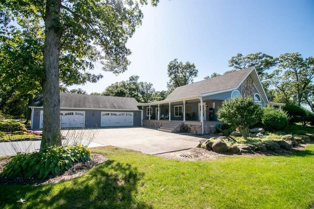 3895 E 1100 N Demotte, IN 46310 MLS 464322 properties