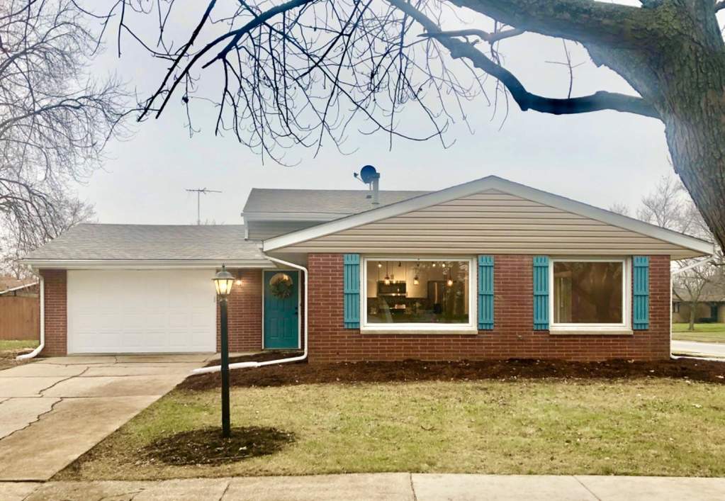 5400 Pierce Street Merrillville In 46410 Mls 467352 Properties