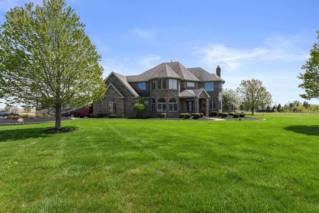 742 W 450 S Hebron, IN 46341 MLS 468900 properties