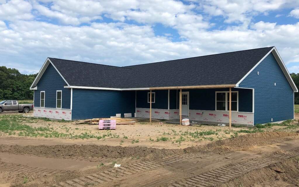 109 E 800 N Lake Village, IN 46349 MLS 469556 properties