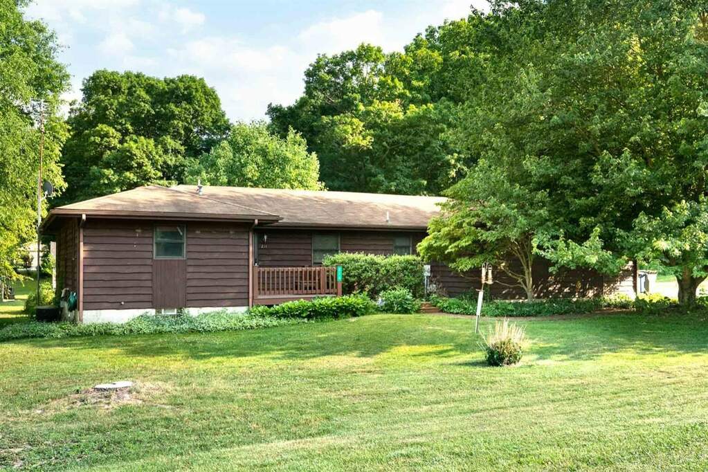 214 W Ludlow Street Rolling Prairie, IN 46371 MLS 476625 properties