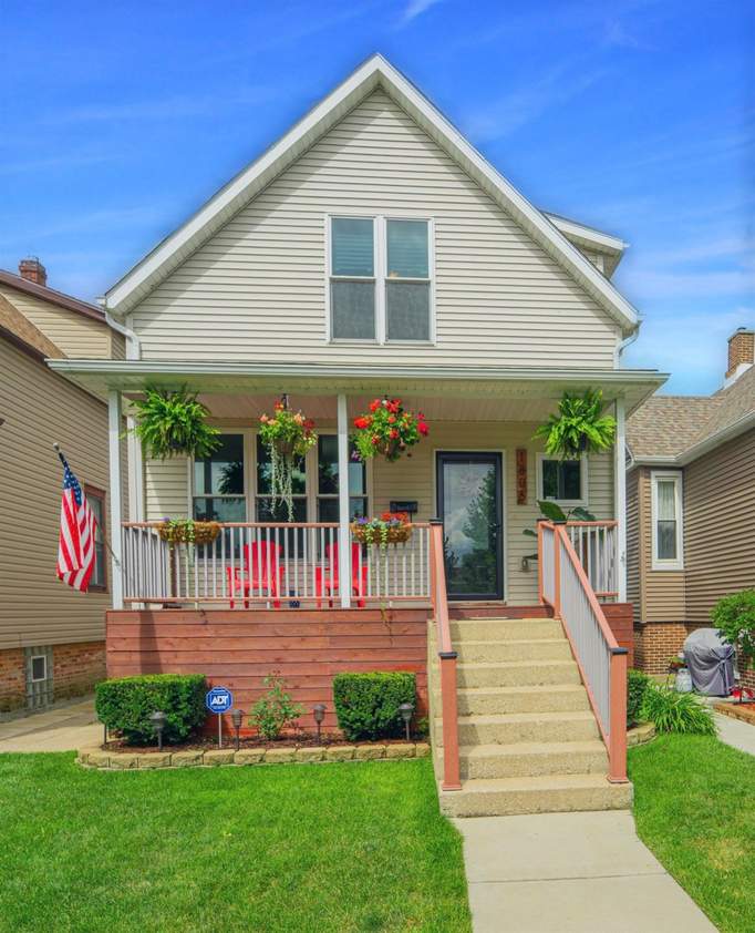 1806 Cleveland Avenue Whiting, IN 46394 MLS 478093 properties