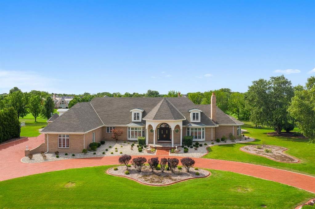 1024 Killarney Drive Dyer, IN 46311 MLS 481727 properties