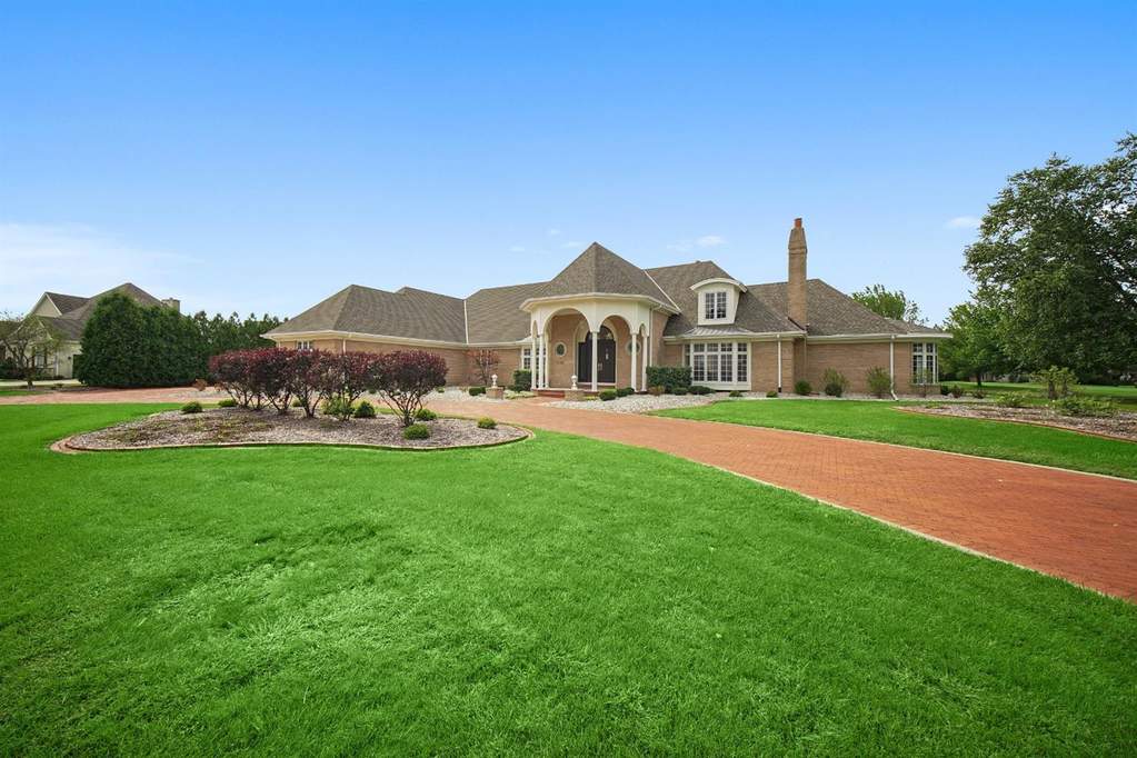 1024 Killarney Drive Dyer, IN 46311 MLS 481727 properties