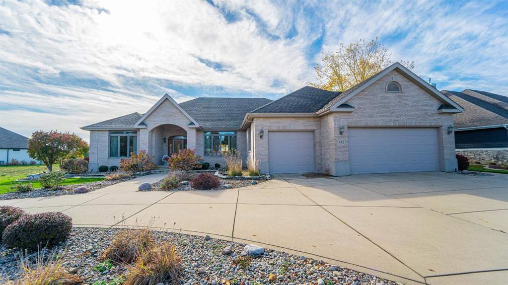 943 White Hawk Drive Crown Point, IN 46307 MLS 484392 properties