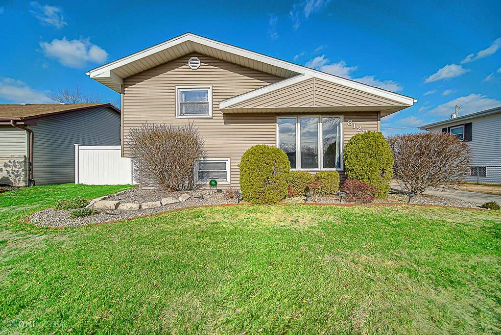 3127 Farmer Drive Highland, IN 46322 MLS 485087 properties