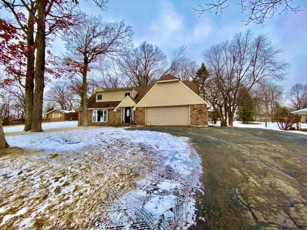 3850 W 91st Avenue Merrillville, IN 46410 MLS 487382 properties