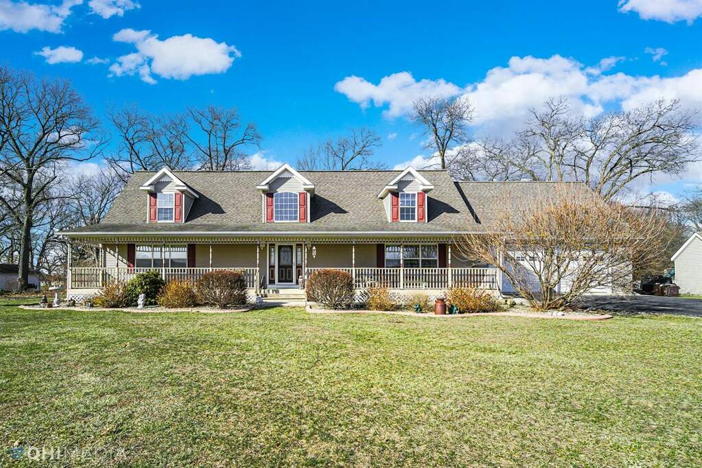 1068 E 900 N Lake Village, IN 46349 MLS 489363 properties