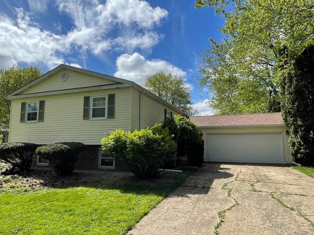 292 W Curtis Drive Laporte, IN 46350 MLS 492397 properties