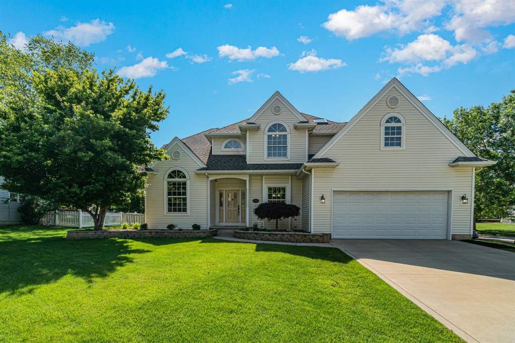 20 Lockerbie Drive Valparaiso, IN 46385 MLS 493765 properties