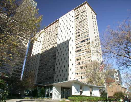 3950 N Lake Shore #1917 Chicago, Illinois 60613 - Image 1