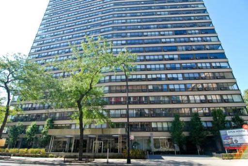2930 N Sheridan Road #1908 Chicago, Illinois 60657 - Image 1