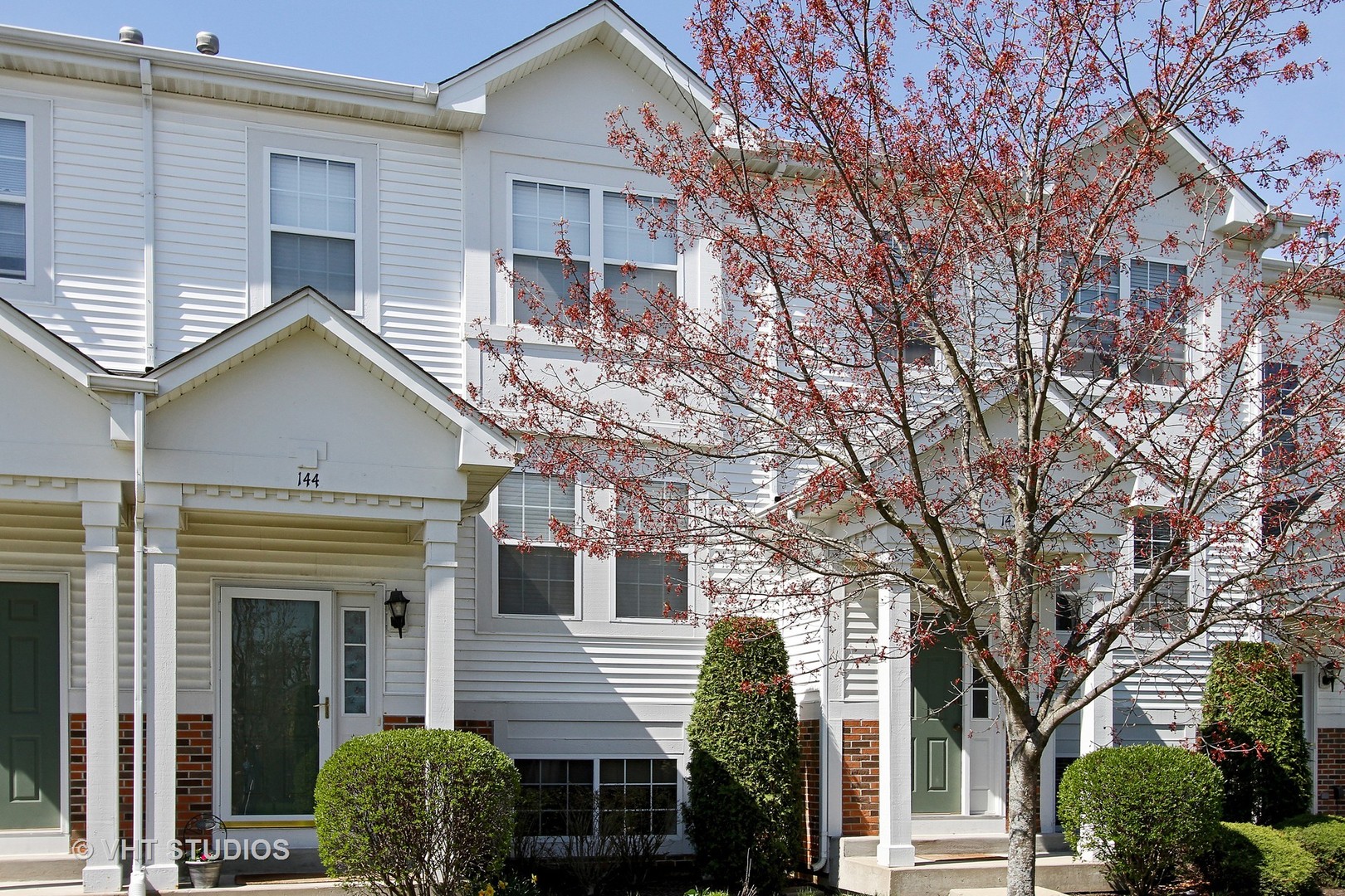 144 Holiday Lane Hainesville, IL 60073 MLS 09599219 properties