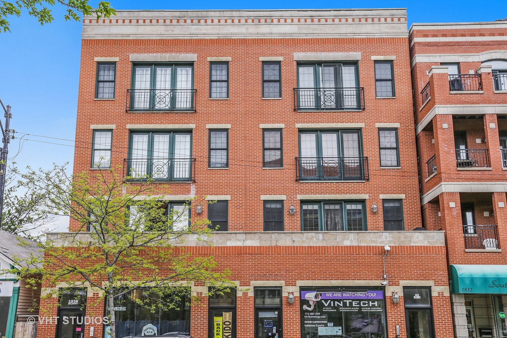 1838 W Belmont Avenue 2 Chicago, IL 60657 MLS 09614773 properties