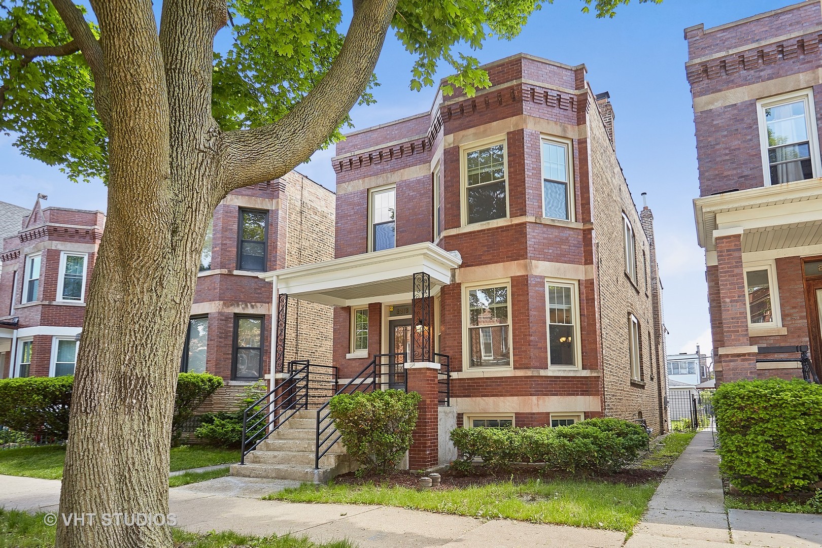 2315 N Springfield Avenue Chicago, Il 60647 