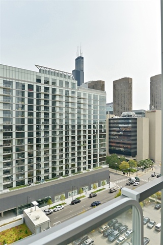 659 W Randolph Street #615 Chicago, Illinois 60661 - Image 9