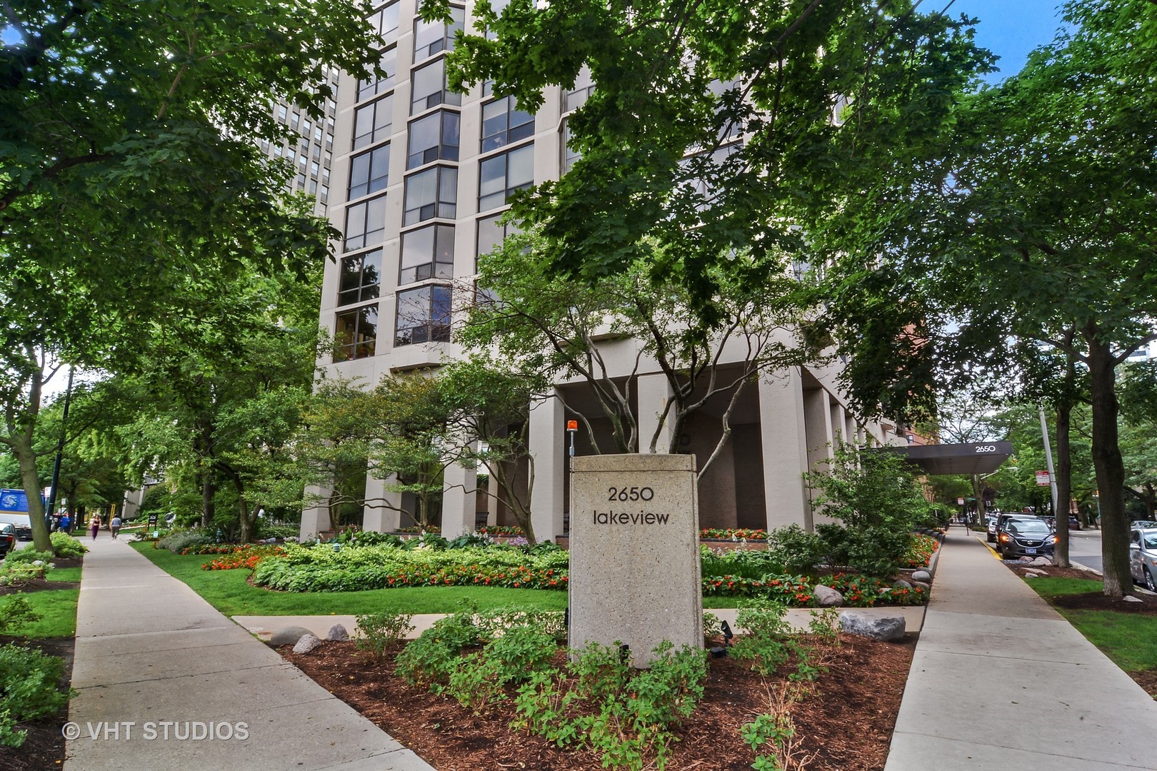 2650 N Lakeview Avenue #3902 Chicago, Illinois 60614 - Image 1
