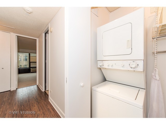 30 E Huron Street #1104 Chicago, Illinois 60611 - Image 10