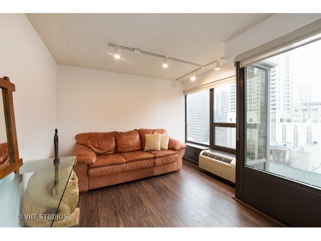 30 E Huron Street #1104 Chicago, Illinois 60611 - Image 8