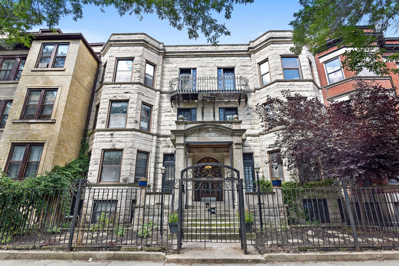 5114 N Kenmore Avenue 2N Chicago, IL 60640 MLS 09720353 properties