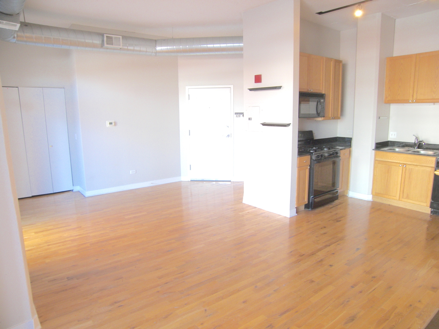 910 W Madison Street #401 Chicago, Illinois 60607 - Image 5