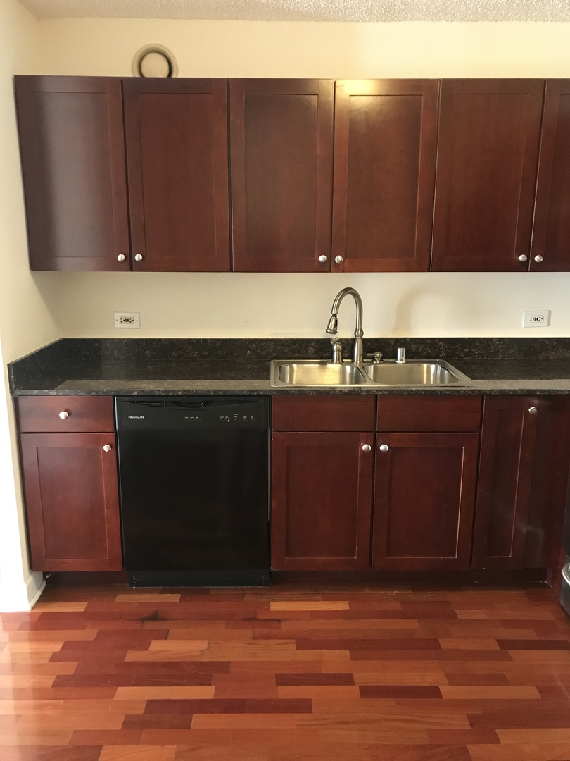 30 E Huron Street #3001 Chicago, Illinois 60611 - Image 6
