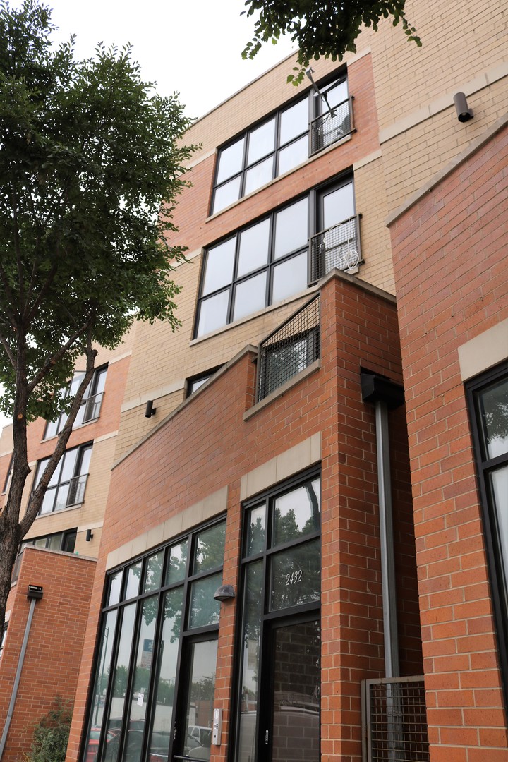2432 W Madison Street #3 Chicago, Illinois 60612 - Image 1