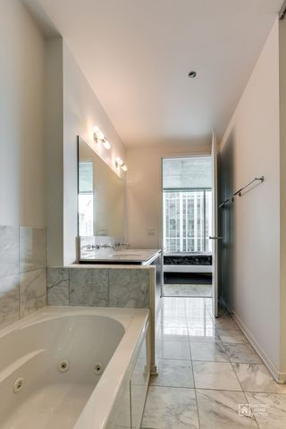600 N Fairbanks Court #1604 Chicago, Illinois 60611 - Image 17