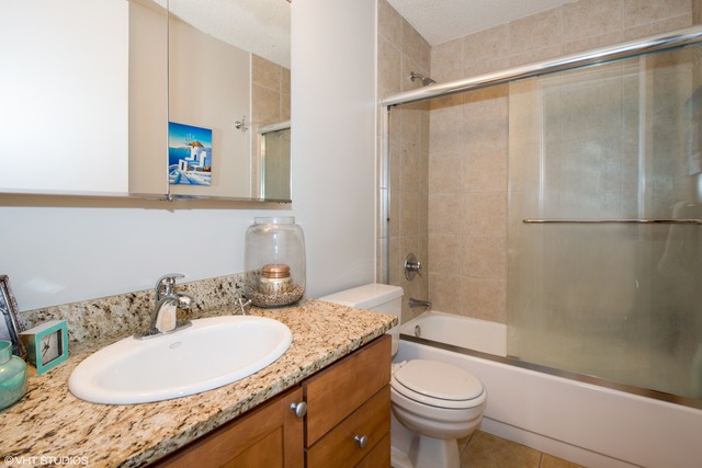 30 E Huron Street #5002 Chicago, Illinois 60611 - Image 9