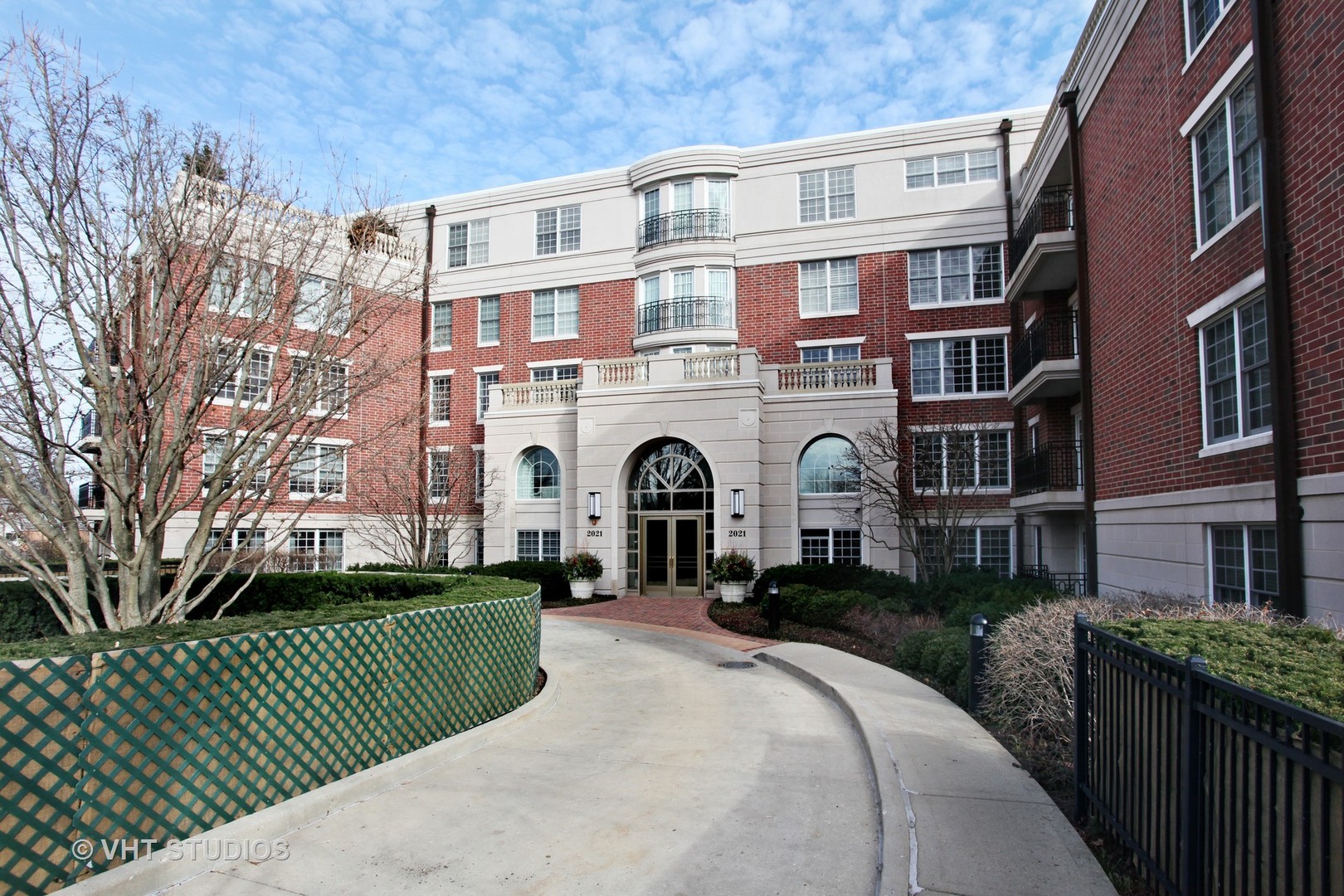 2021 St Johns Avenue 4H Highland Park, IL 60035 MLS 09812669