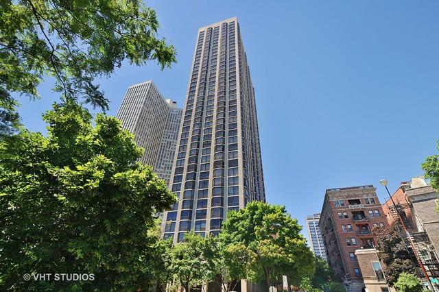 2650 N Lakeview Avenue #3707 Chicago, Illinois 60614 - Image 1