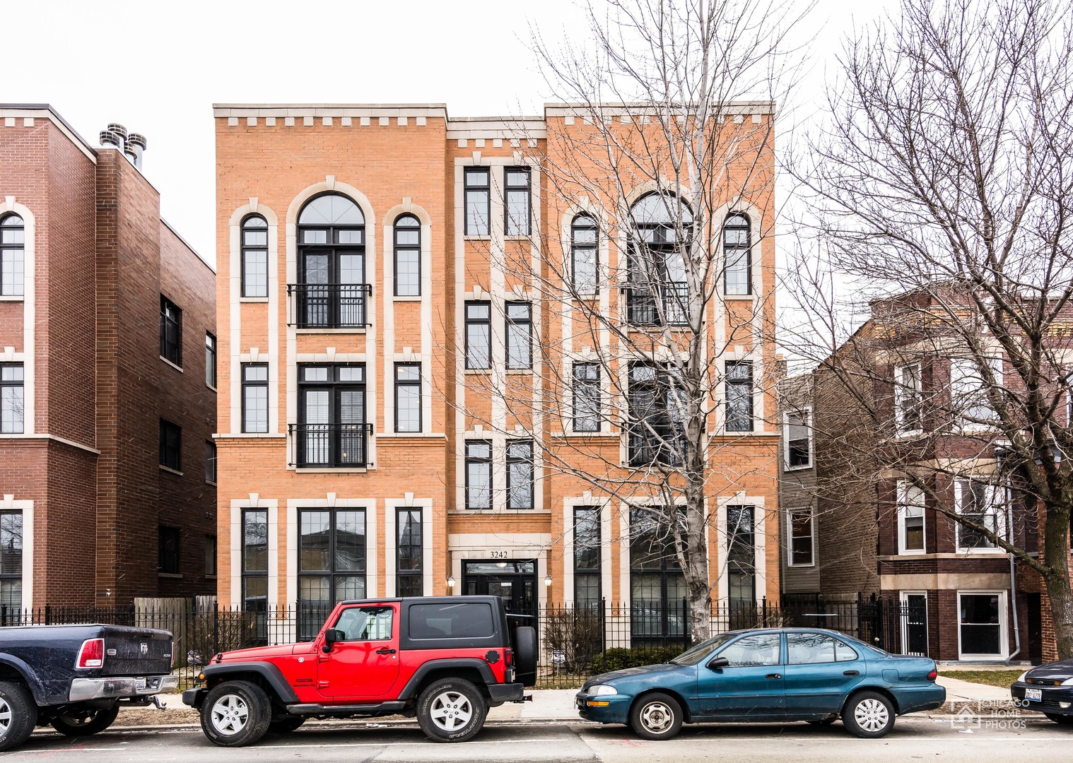 3242 N California Avenue 2S Chicago, IL 60618 MLS 09834584