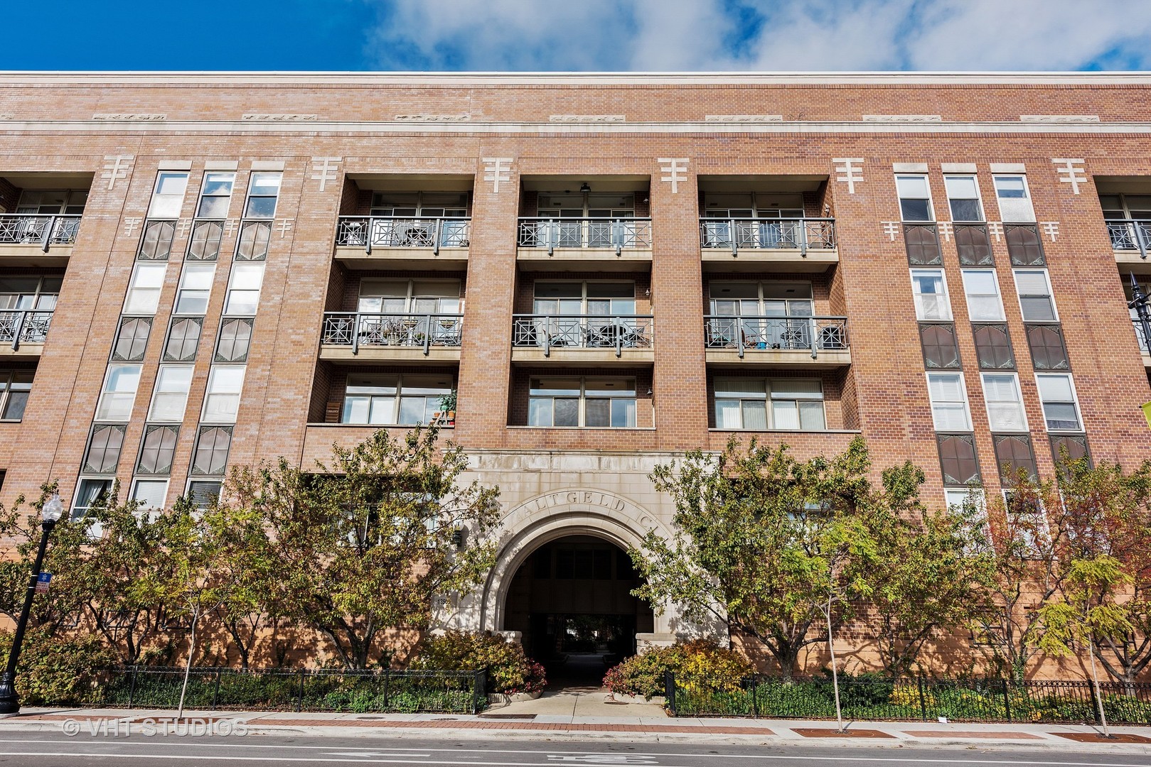 1350 W Fullerton Avenue #411 Chicago, IL 60614 | MLS# 09835980 ...