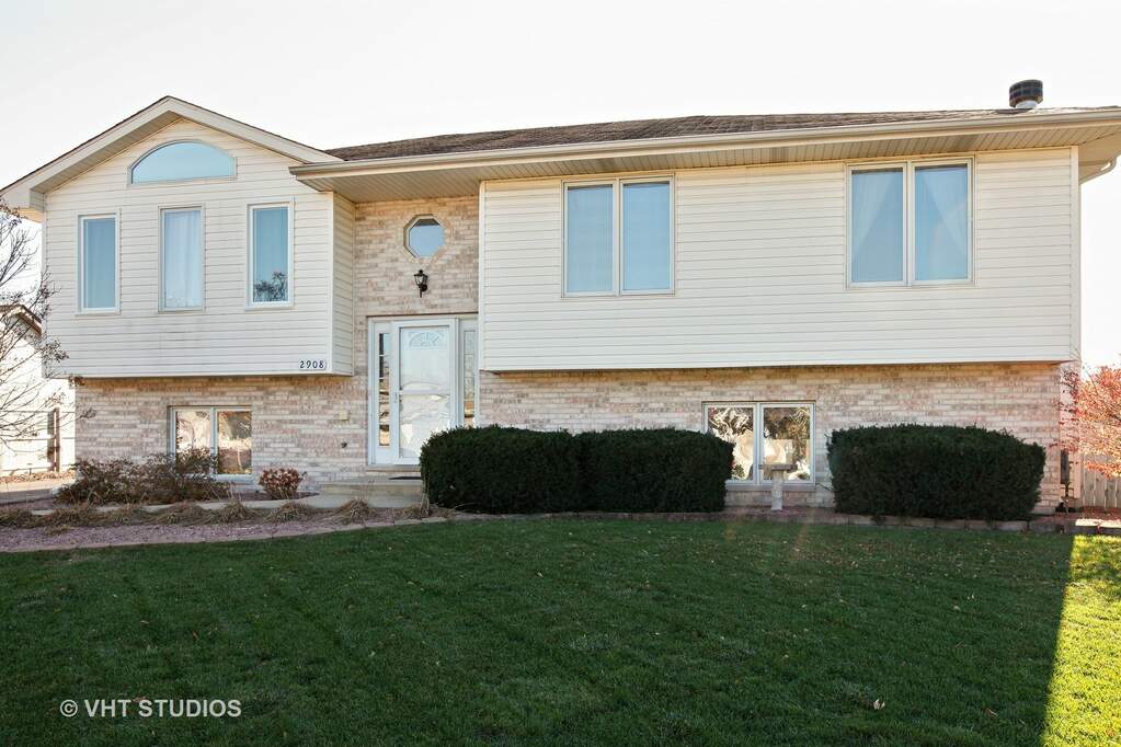 2908 Campbell Street Joliet, Illinois 60435 - Image 1