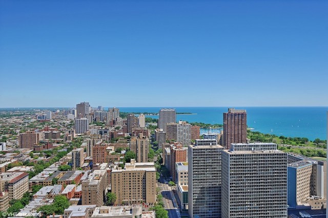 2650 N Lakeview Avenue #1601 Chicago, Illinois 60614 - Image 19