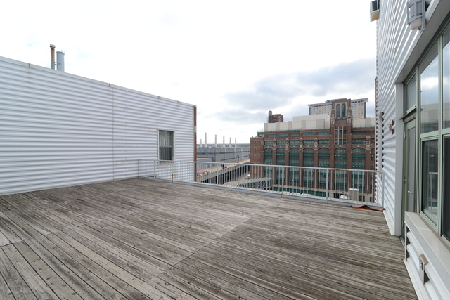 2001 S Calumet Avenue #201 Chicago, Illinois 60616 - Image 12