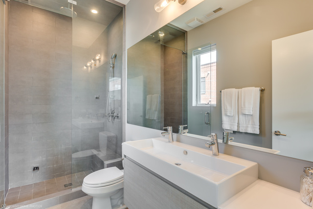 1545 W Montana Street #301 Chicago, Illinois 60614 - Image 16